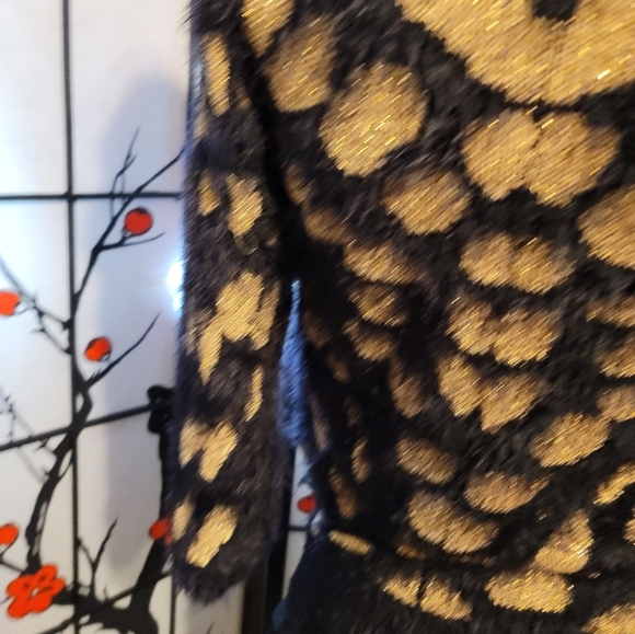 PHILOSOPHY LADIES FUZZY COZY KNIT W/GOLD METALLIC ART/SIZE SMALL - Picture 8 of 9